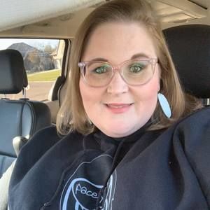 Meet your Posher, Gennie